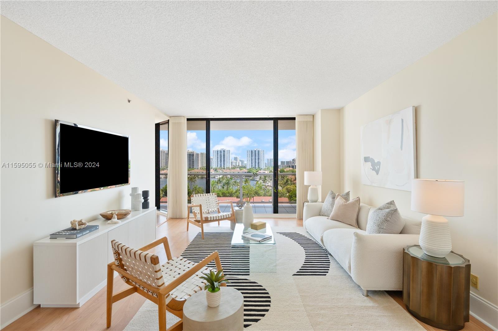 3600 Yacht Club Dr # 704