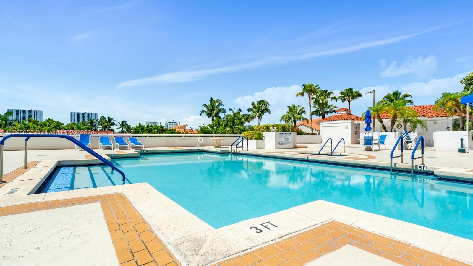 3600 Yacht Club Dr # 704