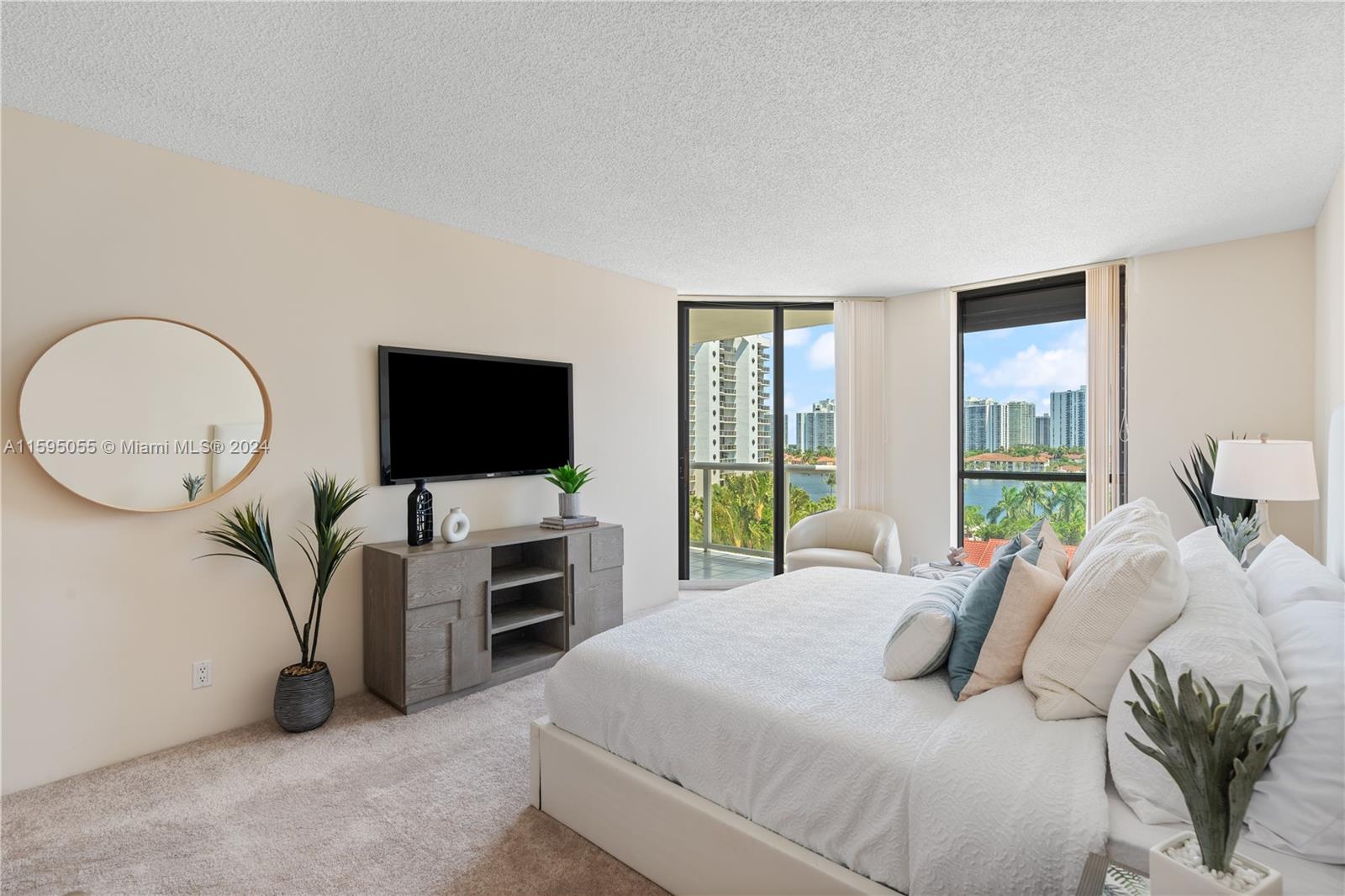 3600 Yacht Club Dr # 704
