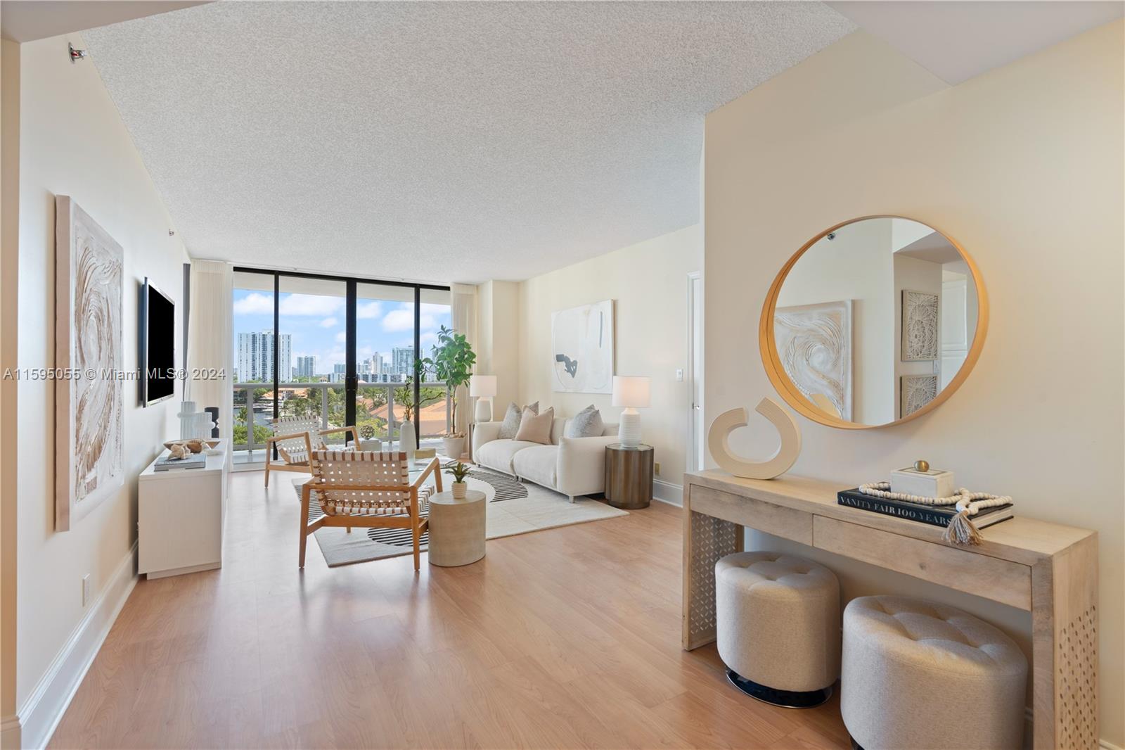 3600 Yacht Club Dr # 704