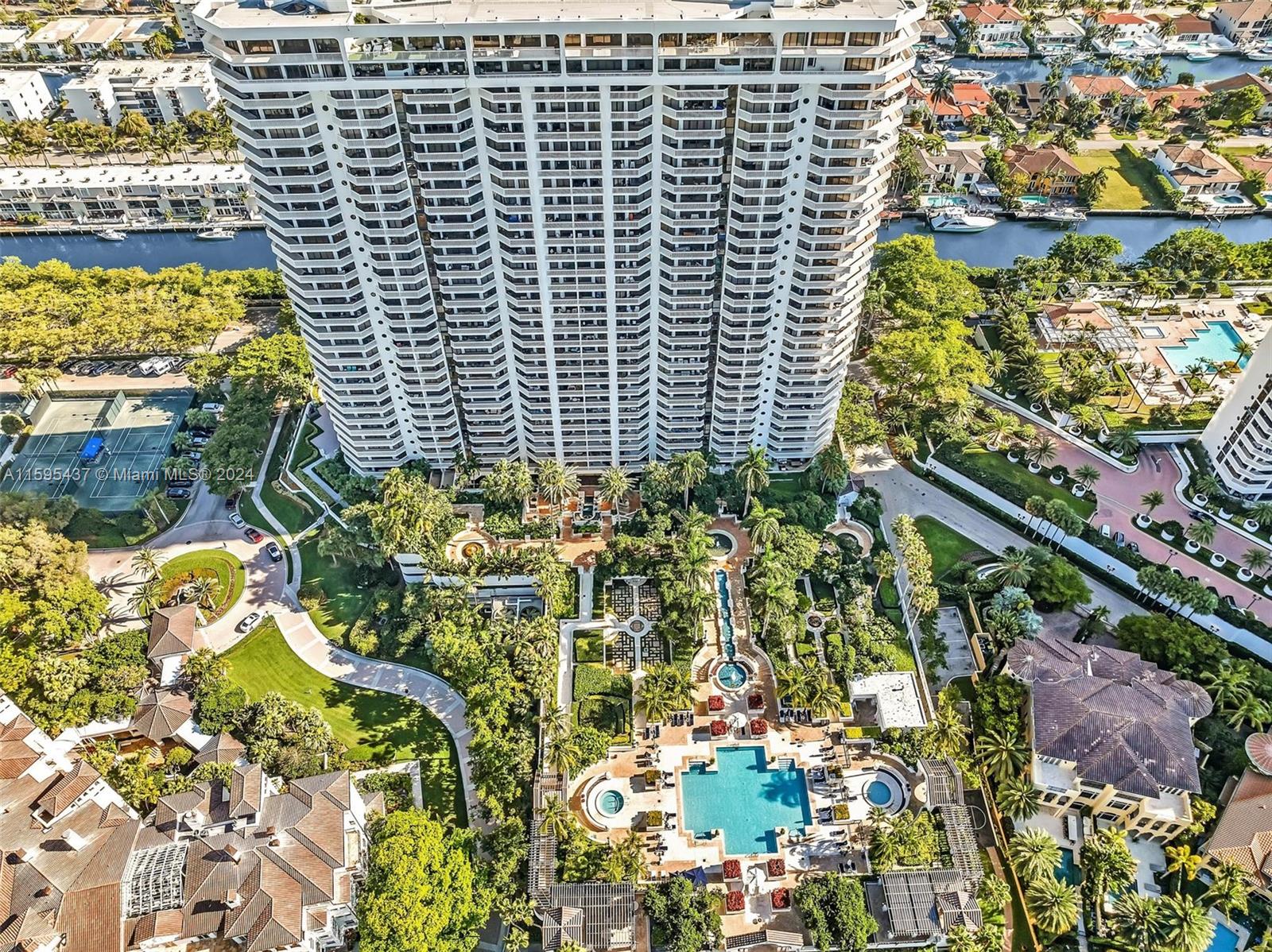 2000 Island Blvd # 2905