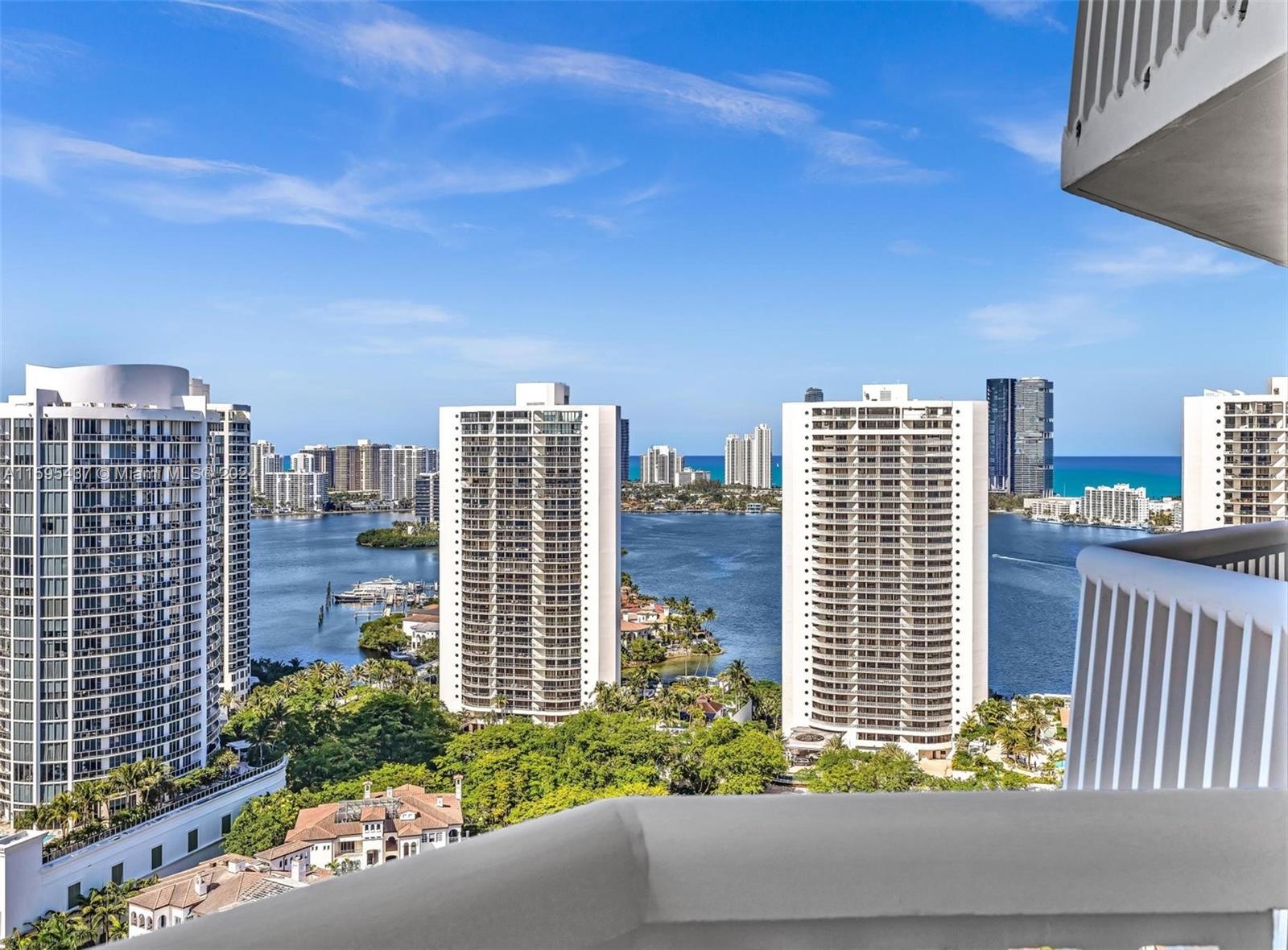 2000 Island Blvd # 2905