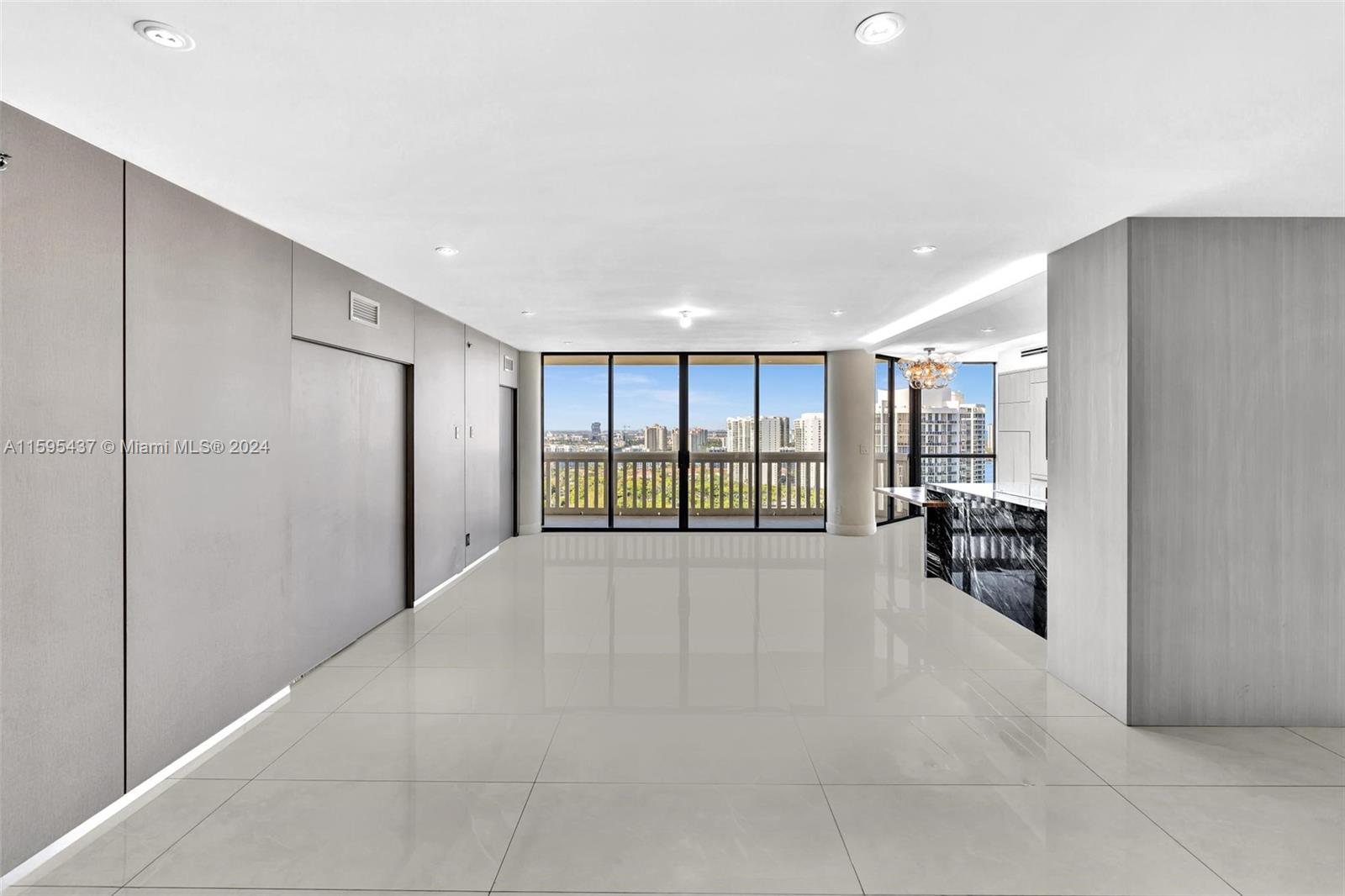 2000 Island Blvd # 2905