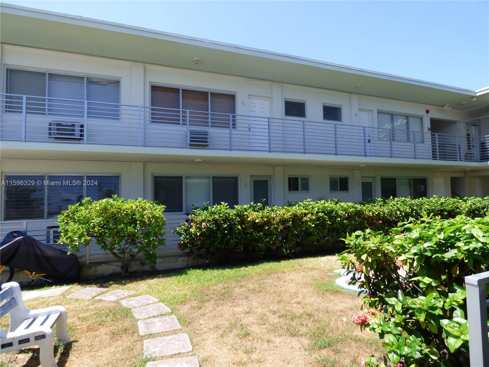 2250 Bay Dr # 10