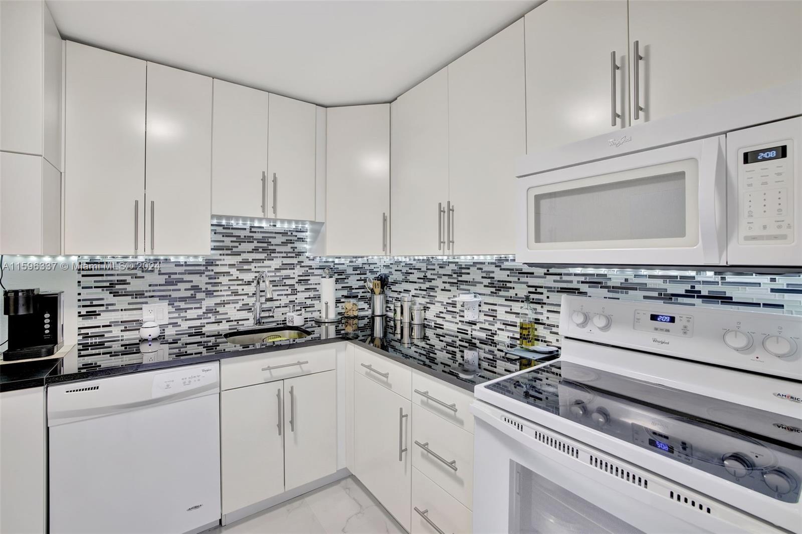 20301 W Country Club Dr # 2227