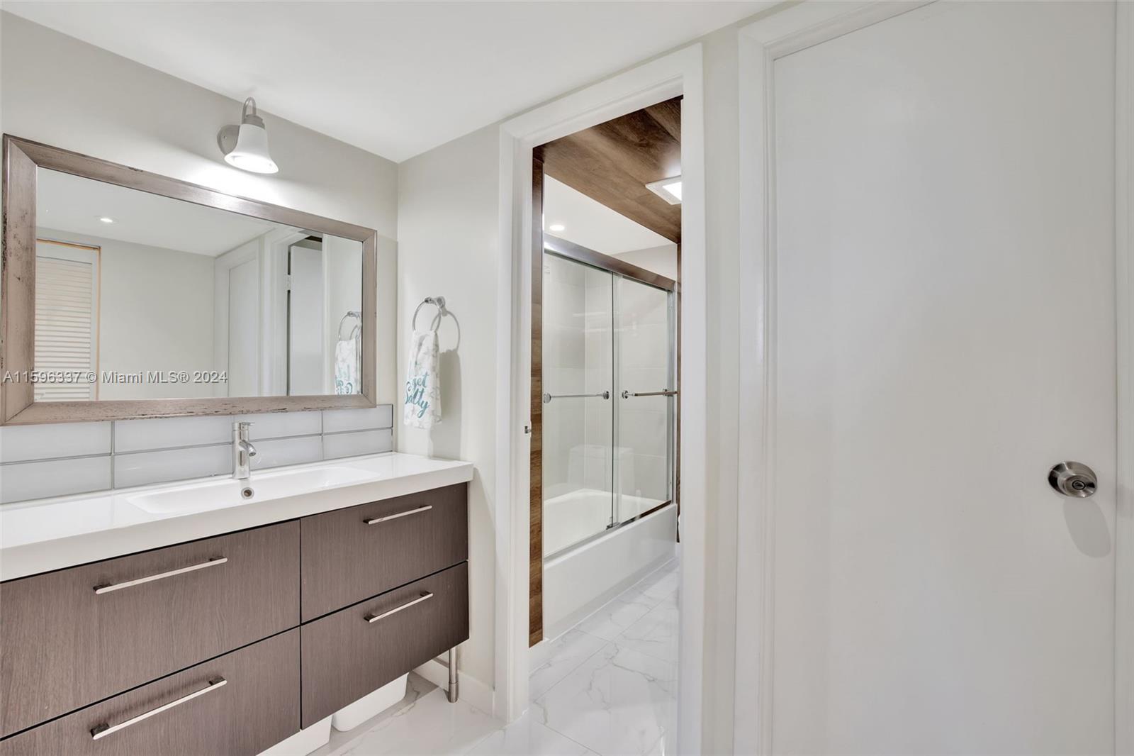20301 W Country Club Dr # 2227