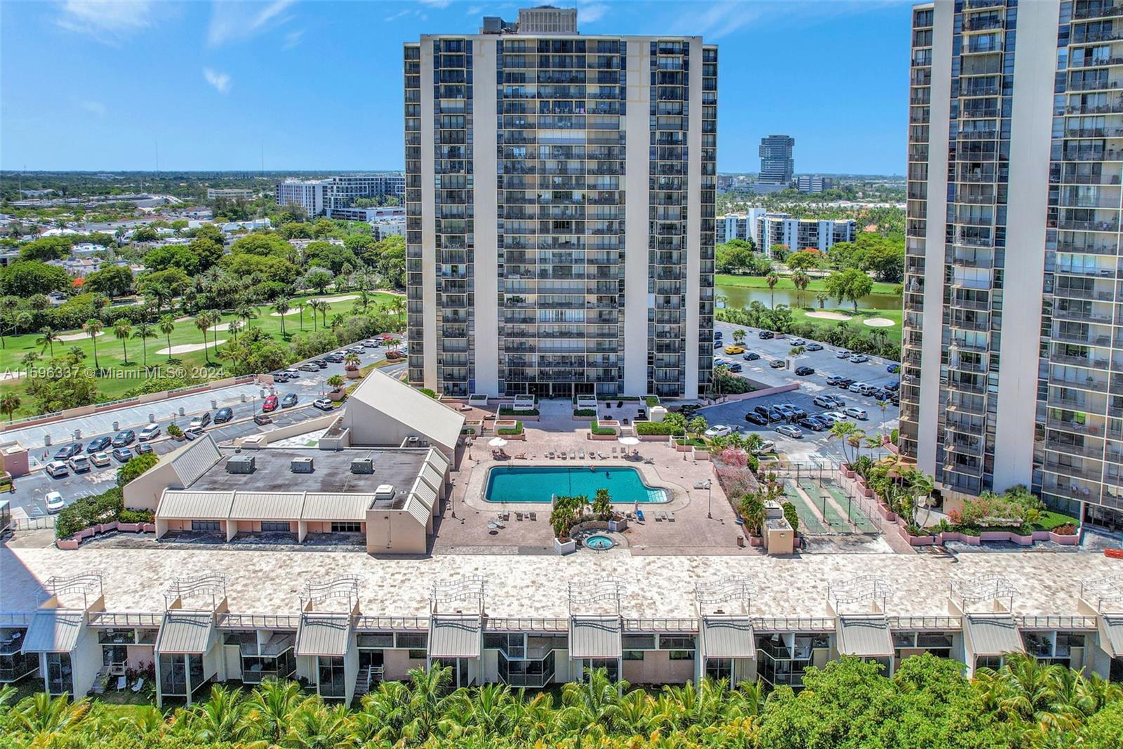 20301 W Country Club Dr # 2227