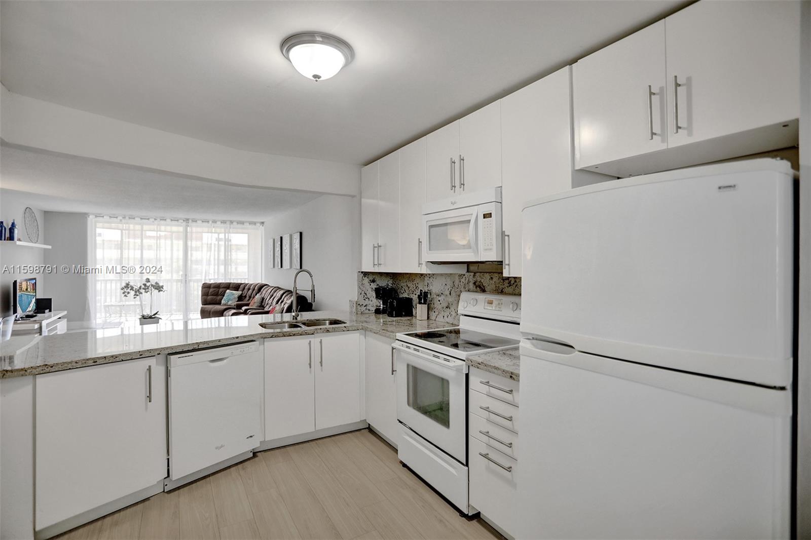 1770 NE 191st St # 1 Unit: 716-1