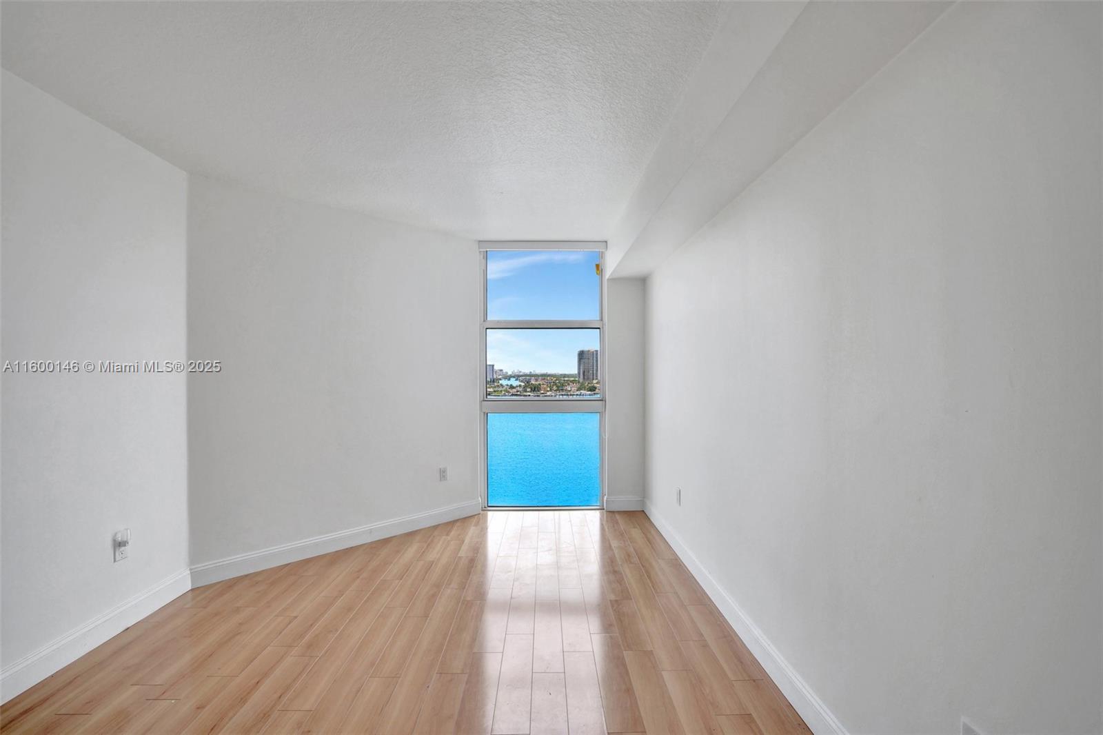 3370 Hidden Bay Dr # 1208