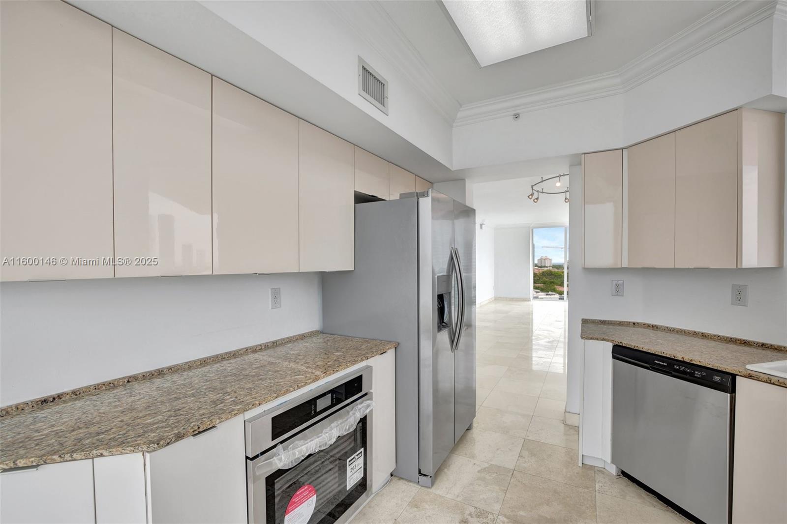 3370 Hidden Bay Dr # 1208