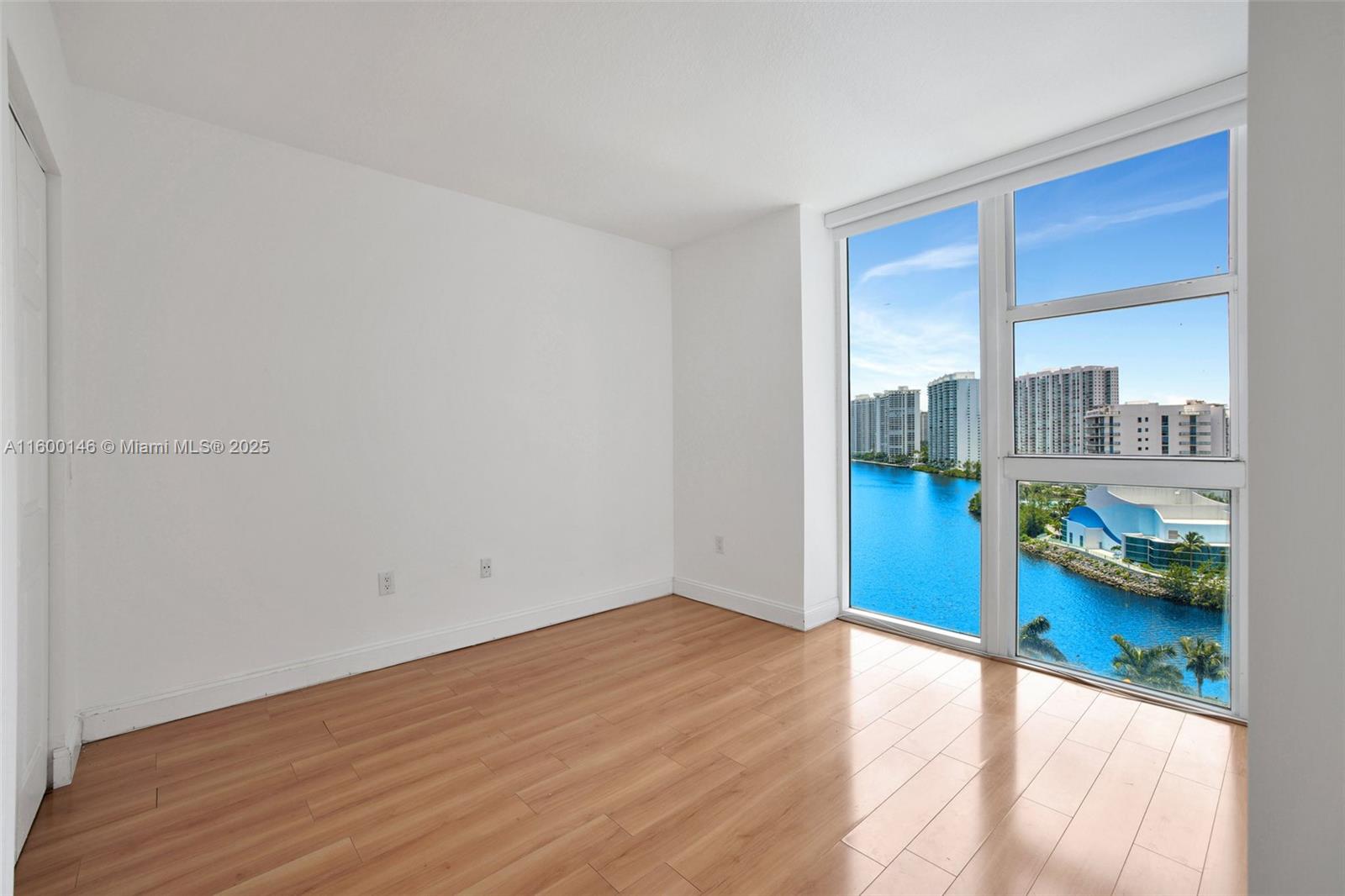 3370 Hidden Bay Dr # 1208