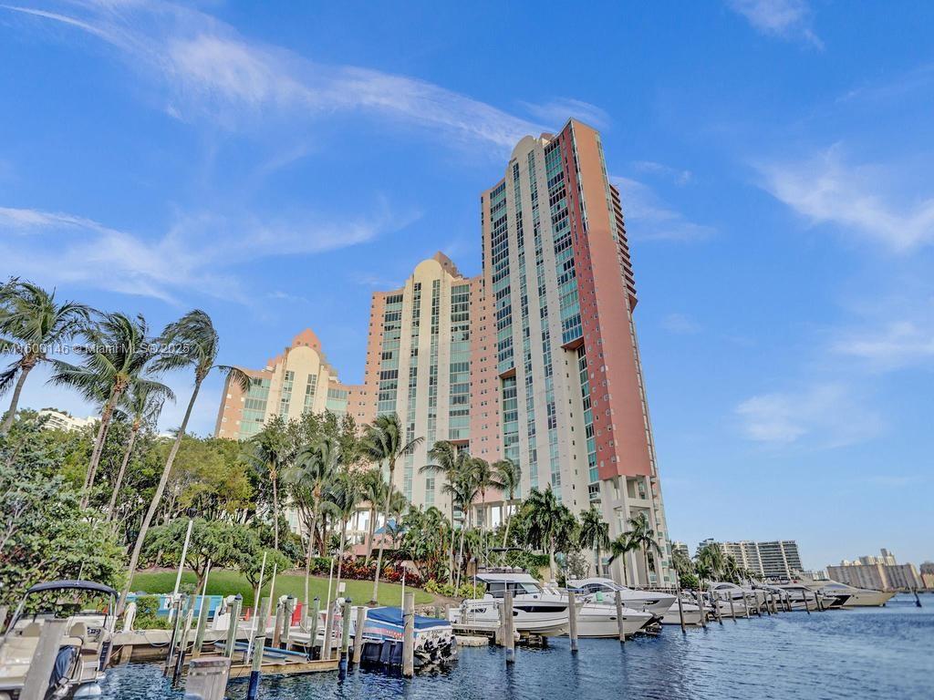 3370 Hidden Bay Dr # 1208