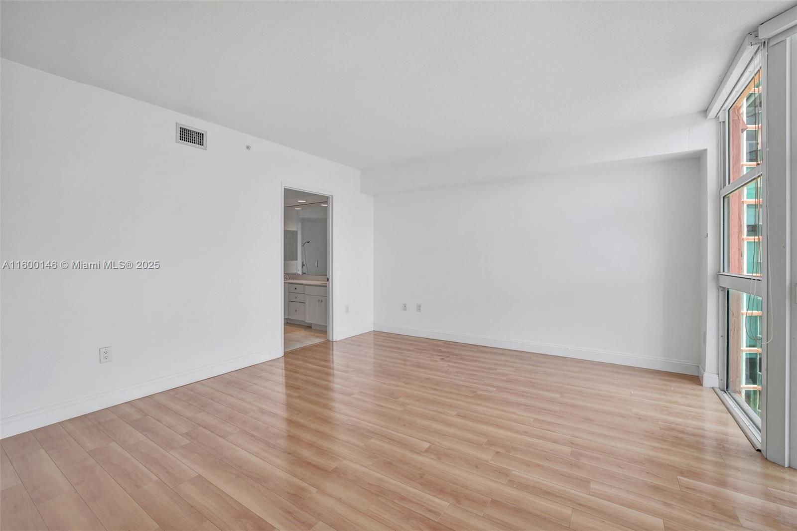 3370 Hidden Bay Dr # 1208
