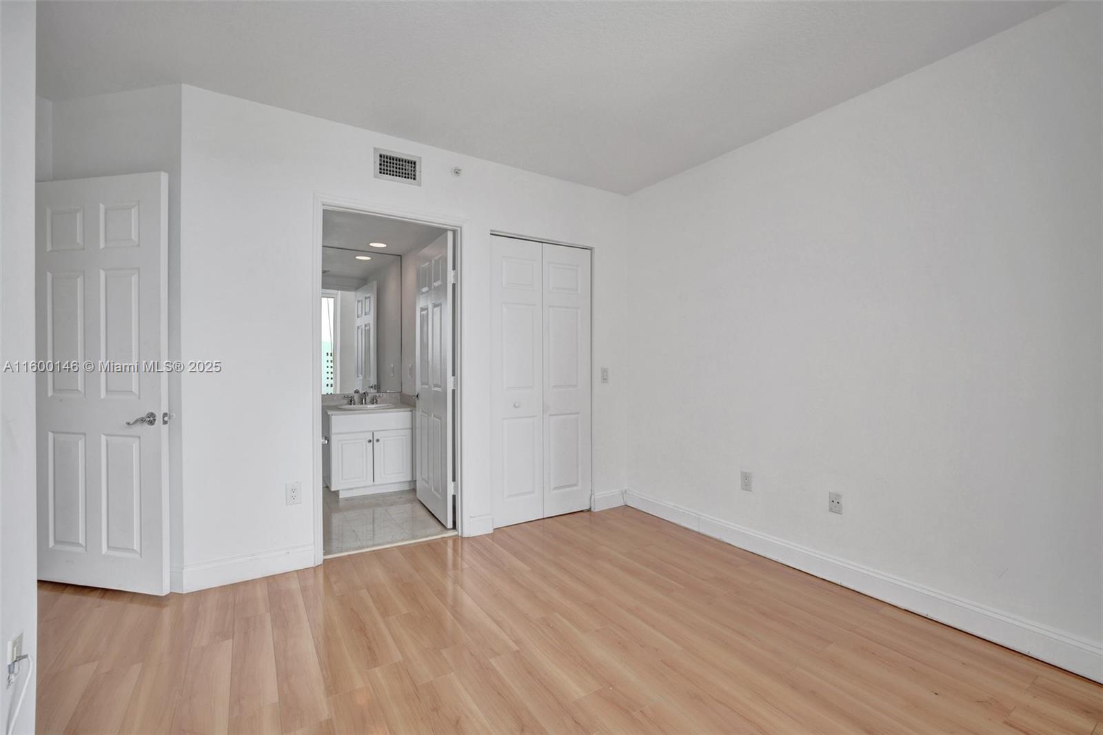 3370 Hidden Bay Dr # 1208