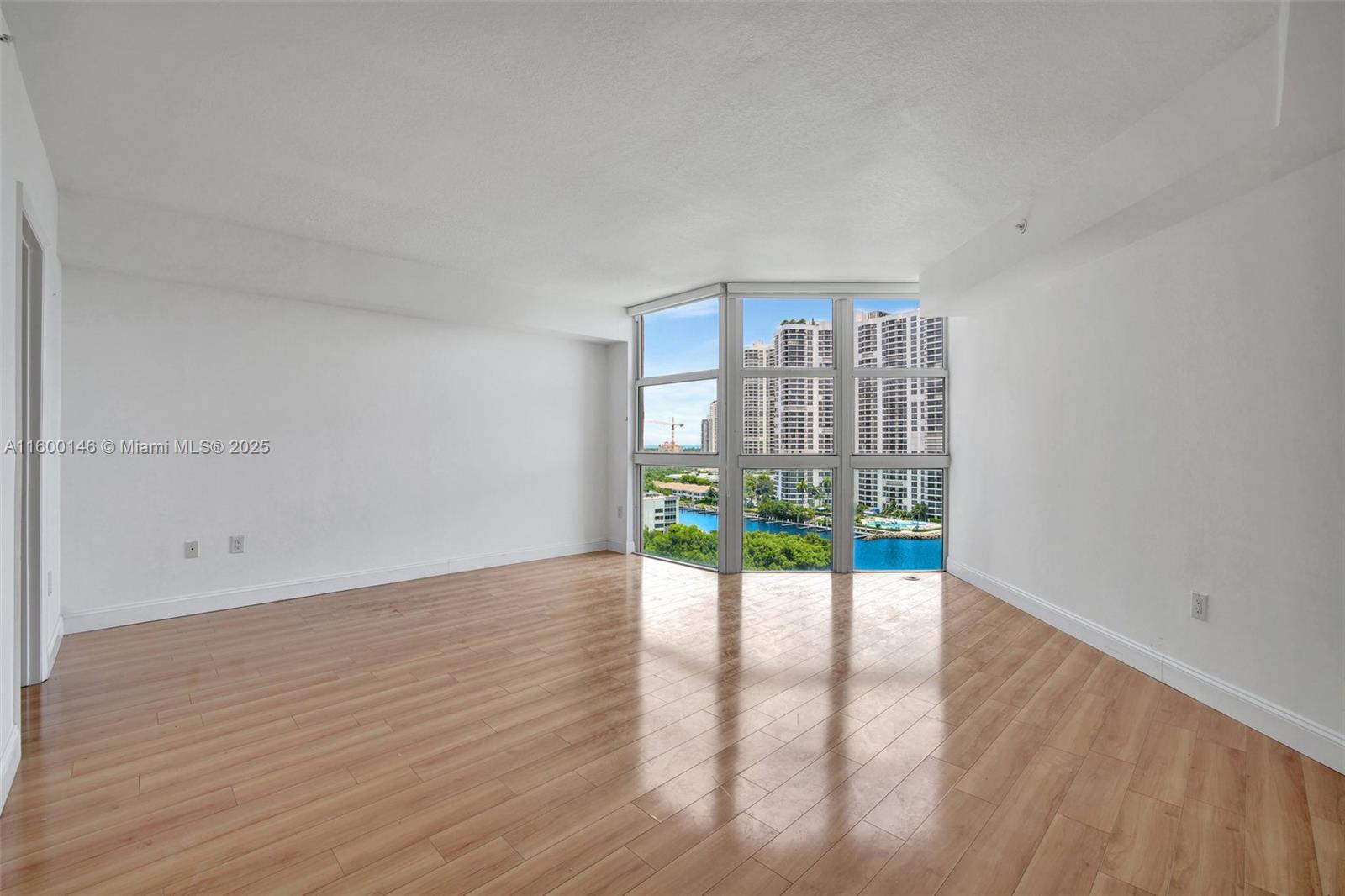 3370 Hidden Bay Dr # 1208