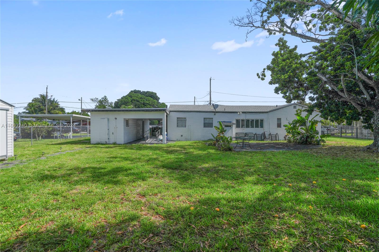 3136 NW 65th St