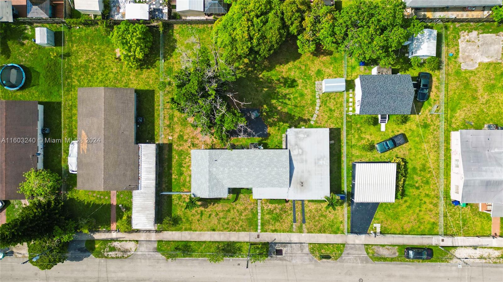 3136 NW 65th St