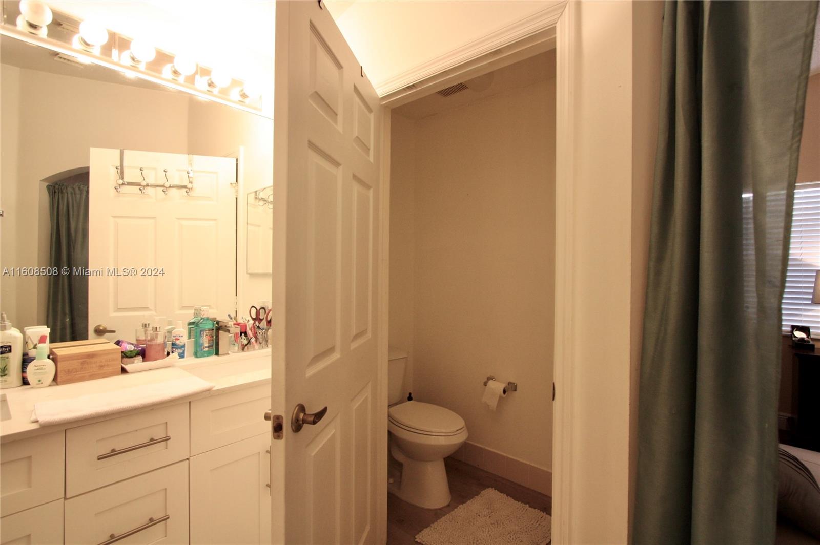 1870 Sweetbay Way Unit: -
