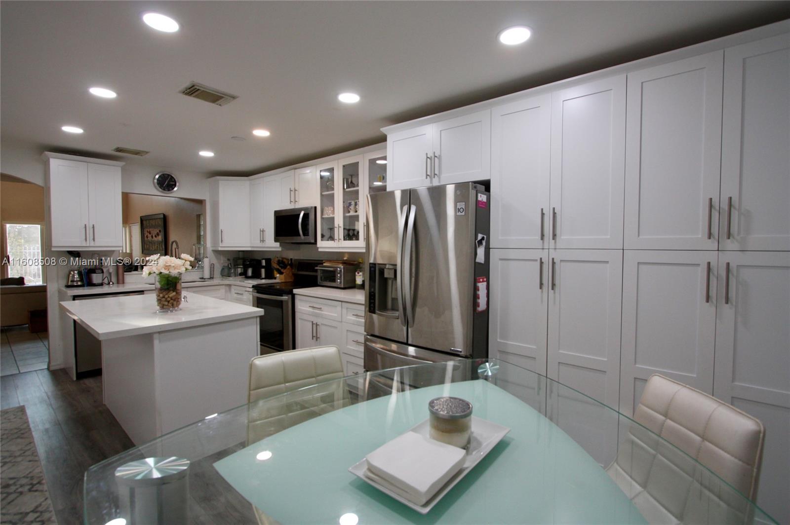1870 Sweetbay Way Unit: -