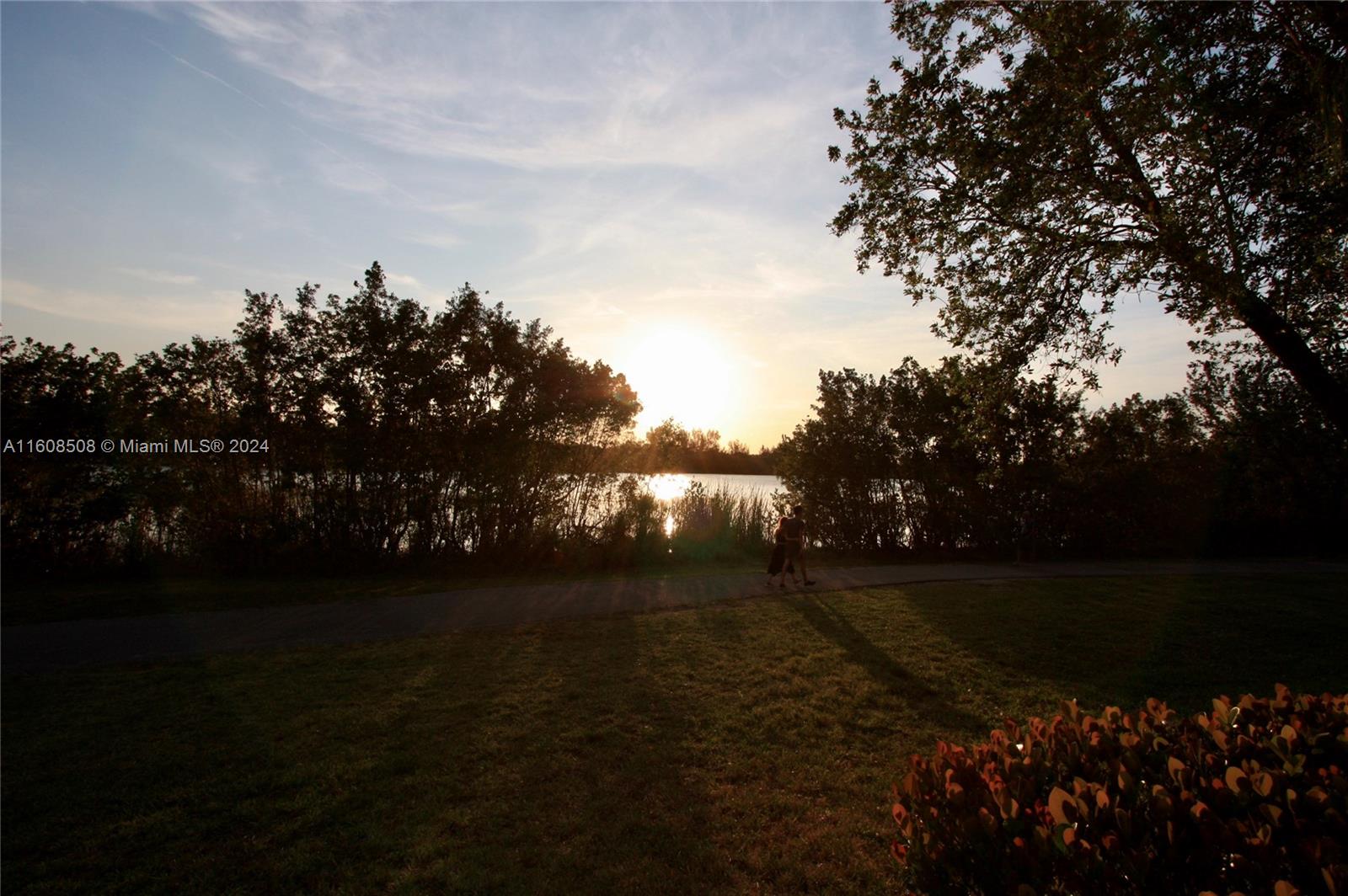 1870 Sweetbay Way Unit: -