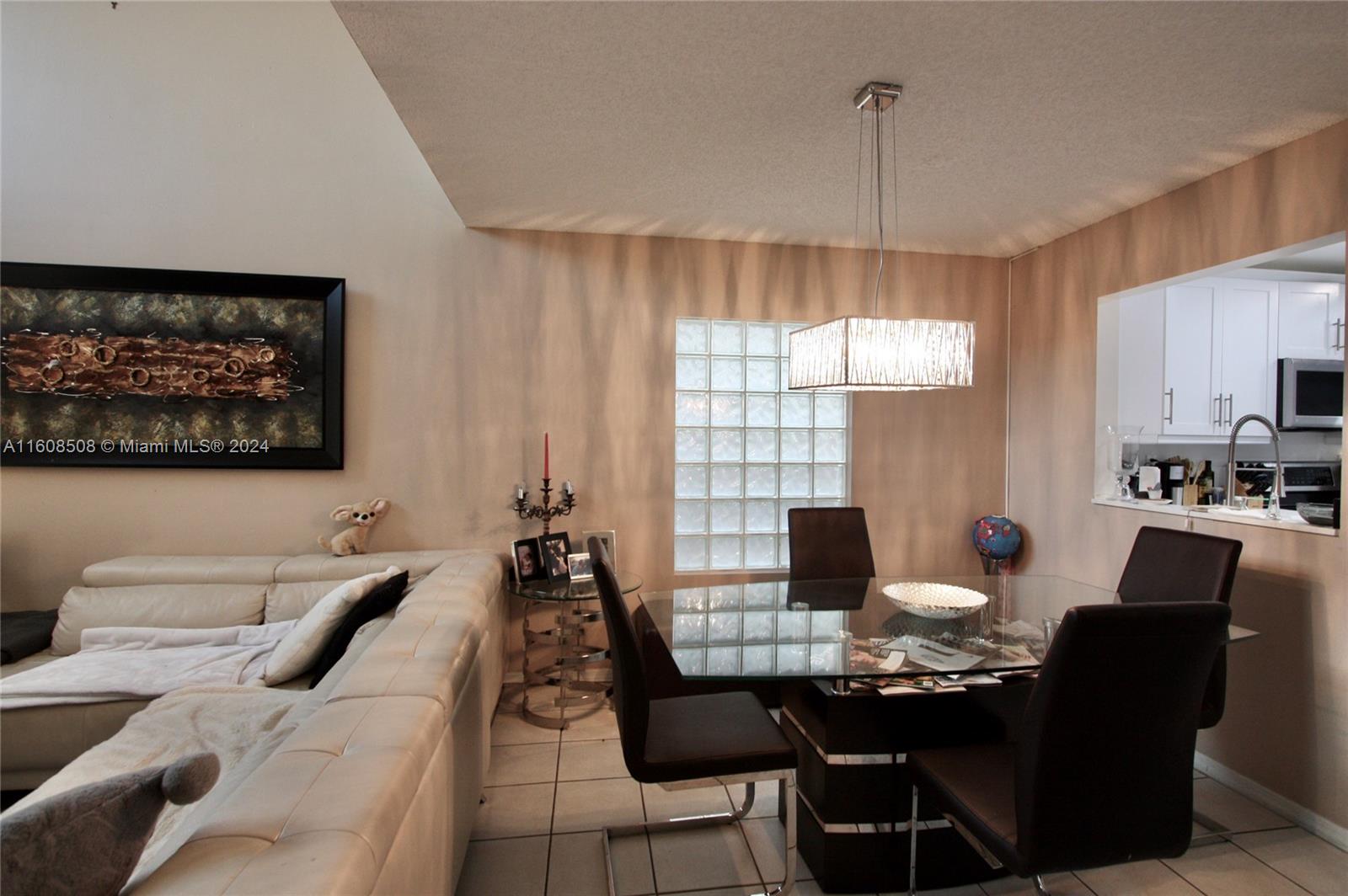 1870 Sweetbay Way Unit: -