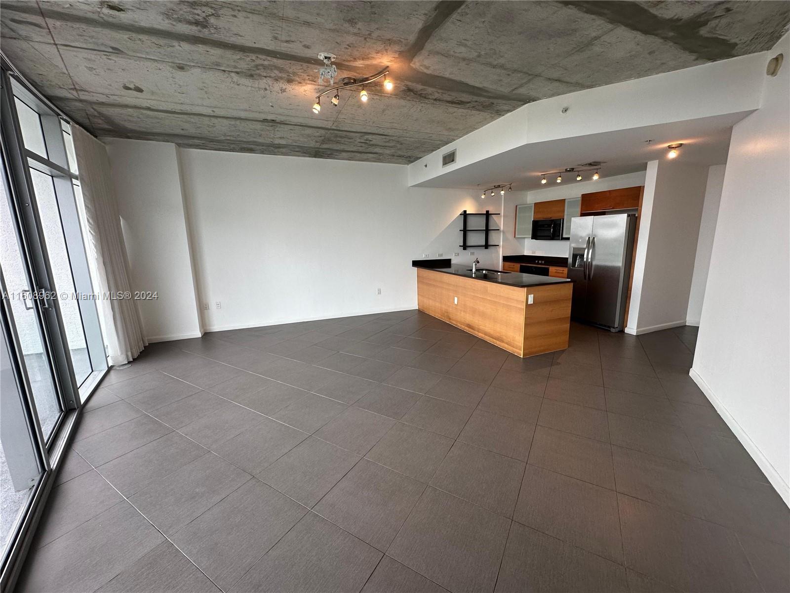 3301 NE 1st Ave # H1007