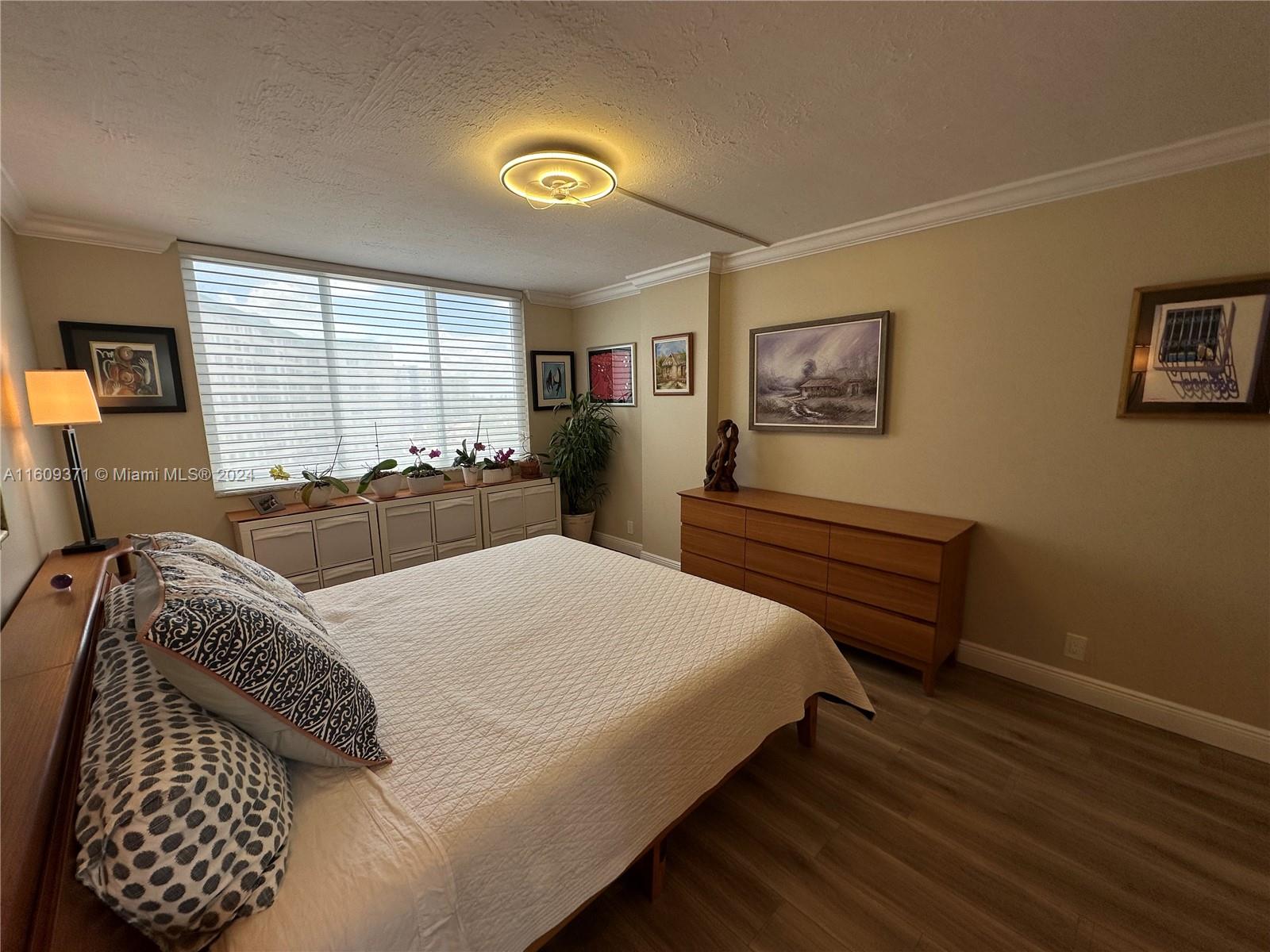 4200 Hillcrest Dr # 619