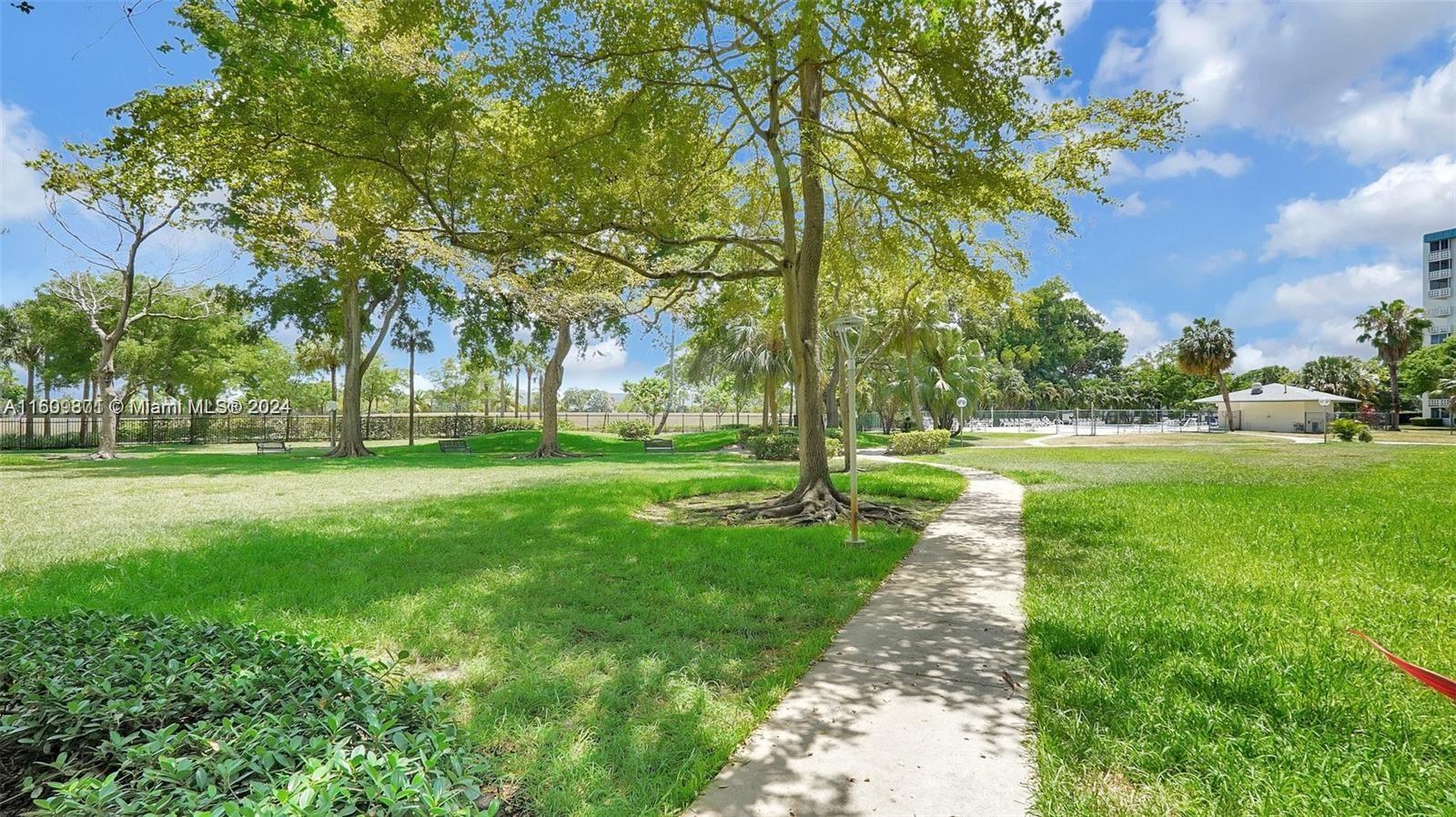 4200 Hillcrest Dr # 619