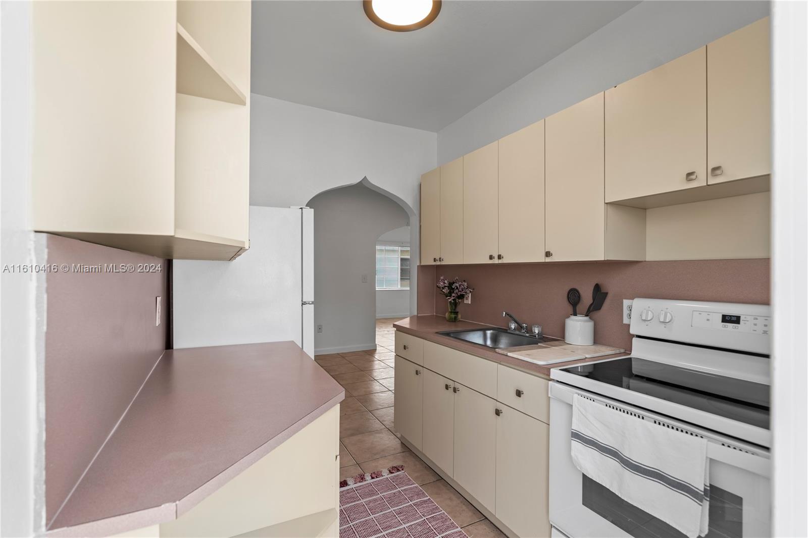 1228 Marseille Dr # 4