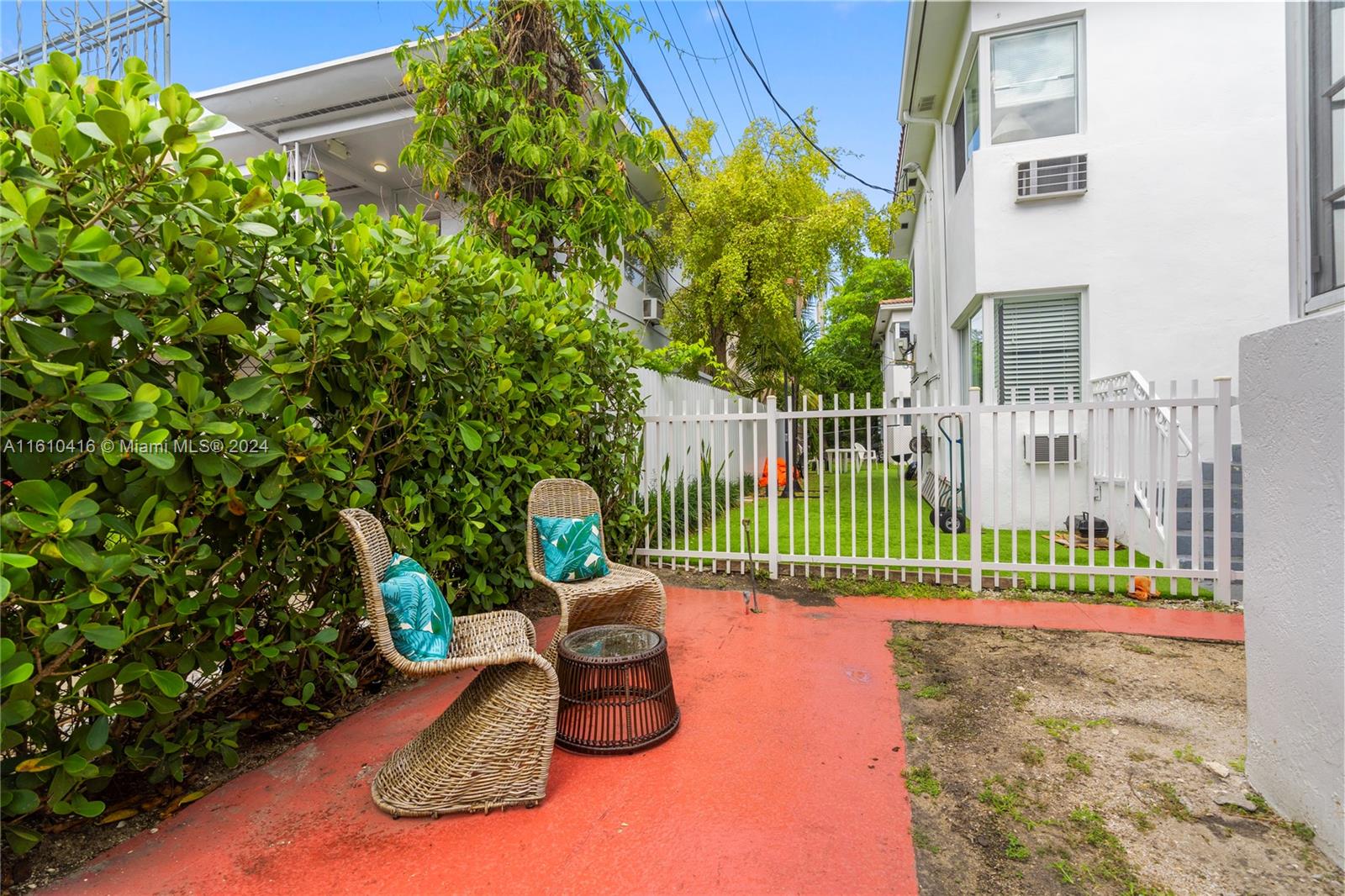 1228 Marseille Dr # 4