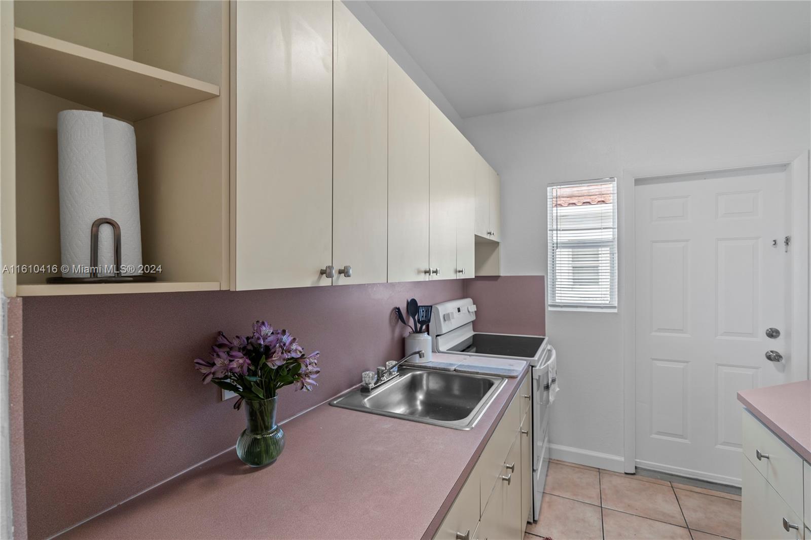 1228 Marseille Dr # 4
