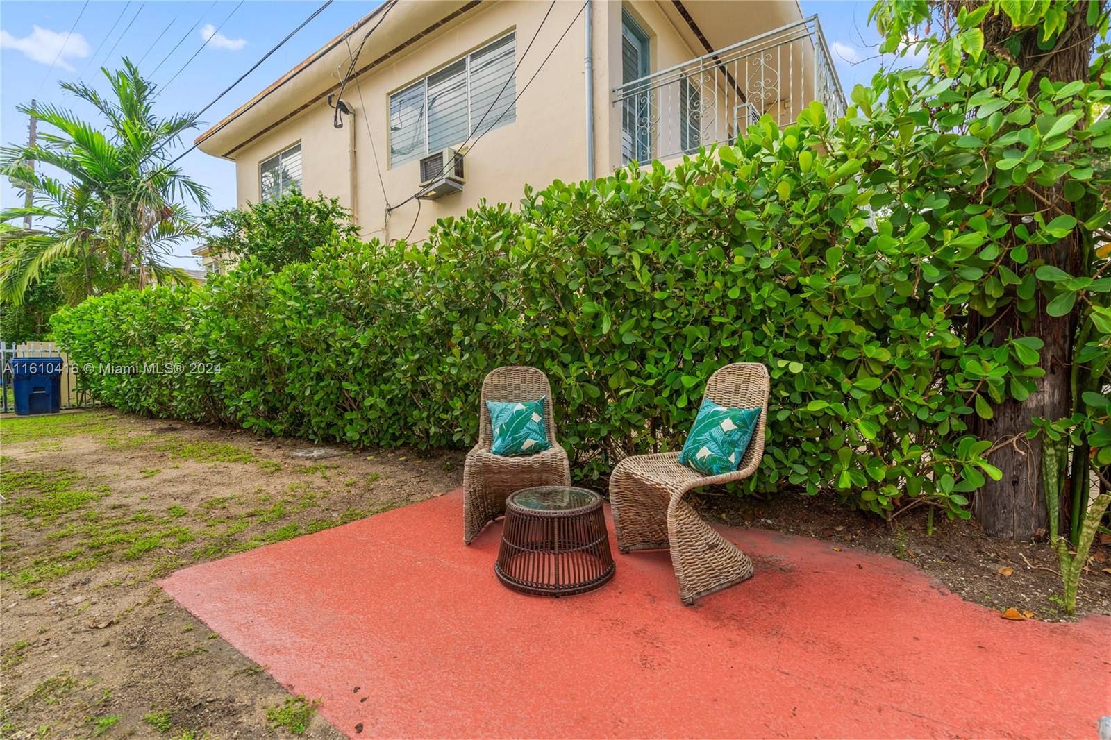 1228 Marseille Dr # 4