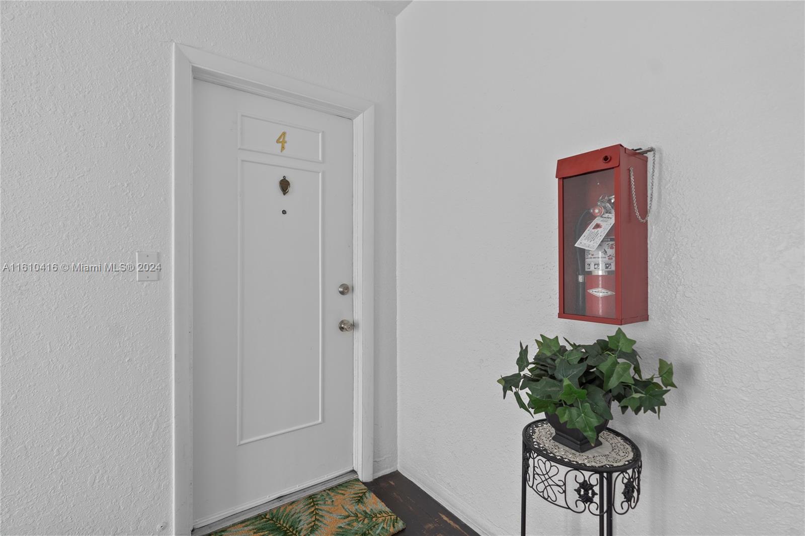 1228 Marseille Dr # 4