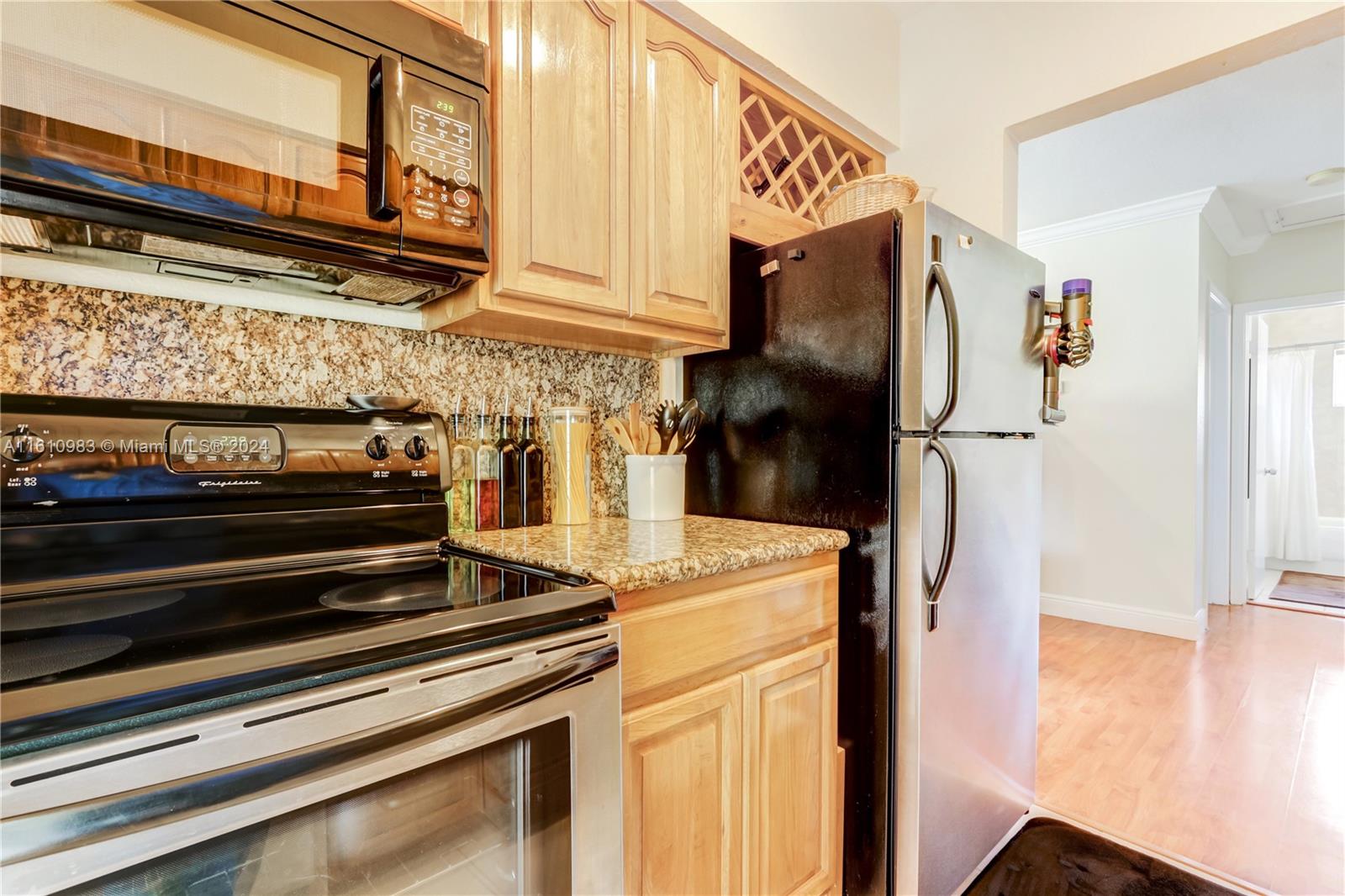 21 Edgewater Dr # 201