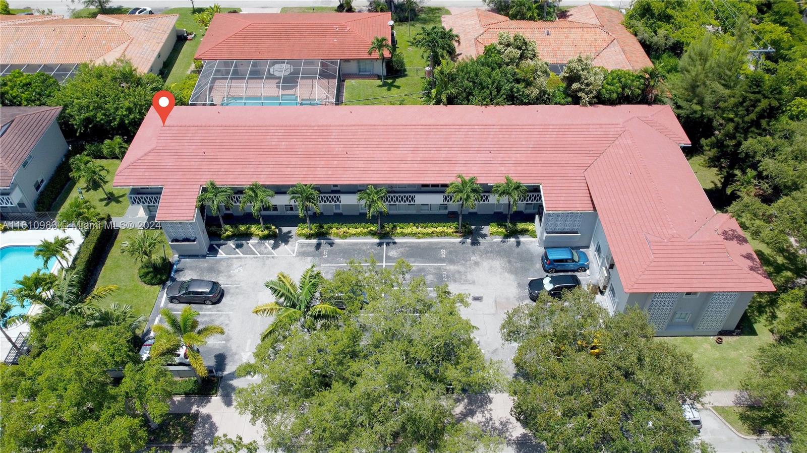 21 Edgewater Dr # 201