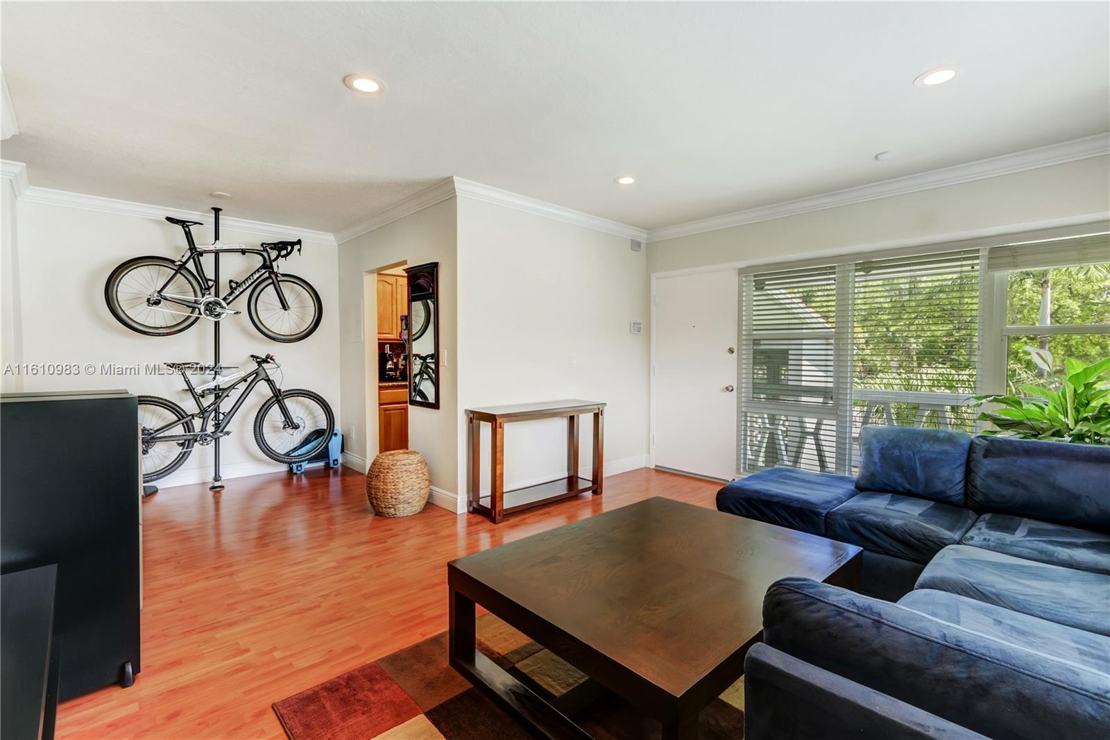 21 Edgewater Dr # 201