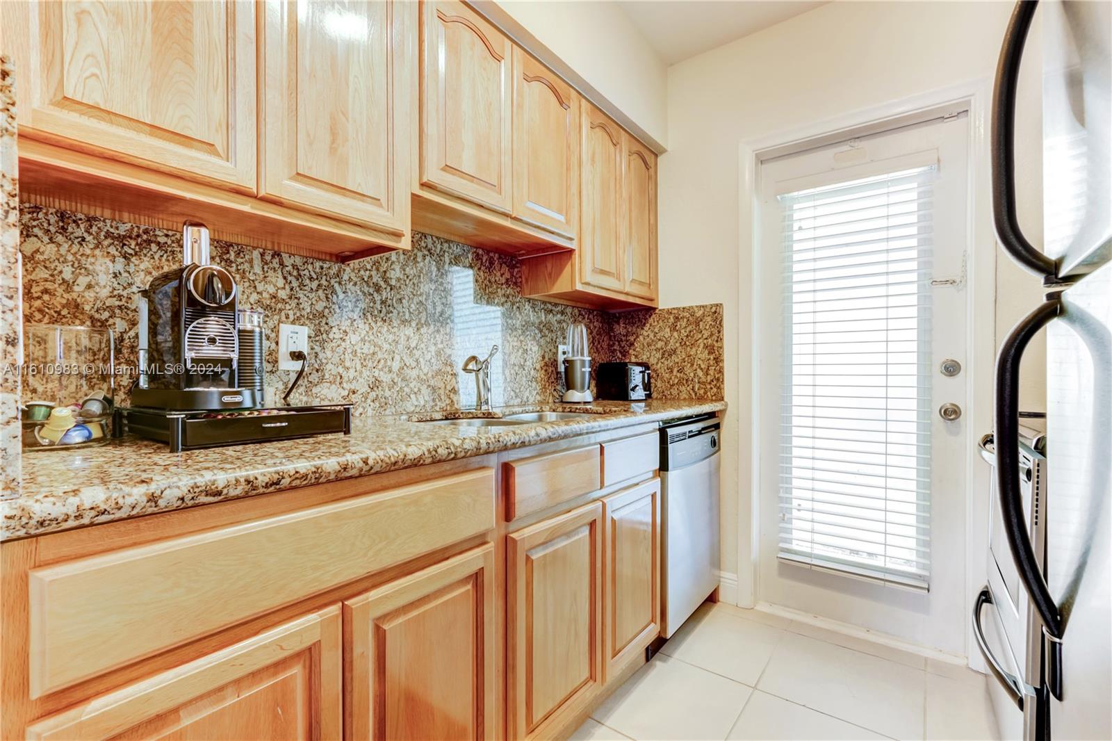 21 Edgewater Dr # 201