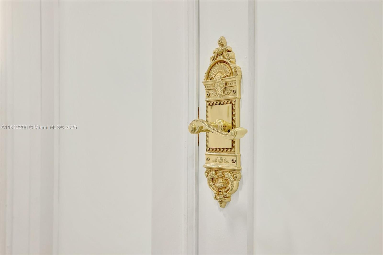 3000 Island Blvd # 1406