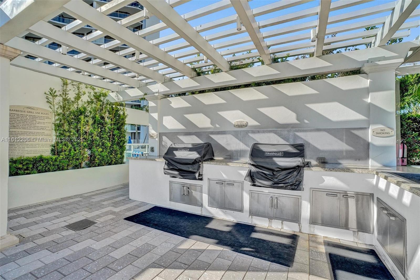 3000 Island Blvd # 1406