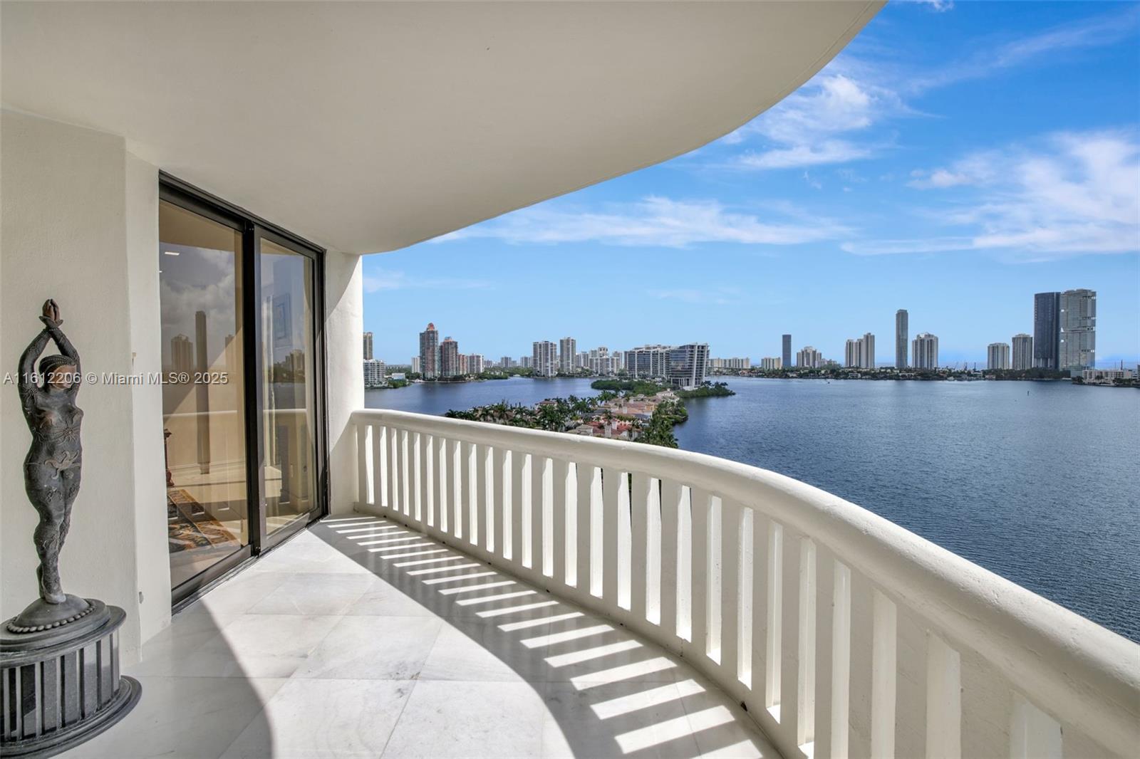 3000 Island Blvd # 1406