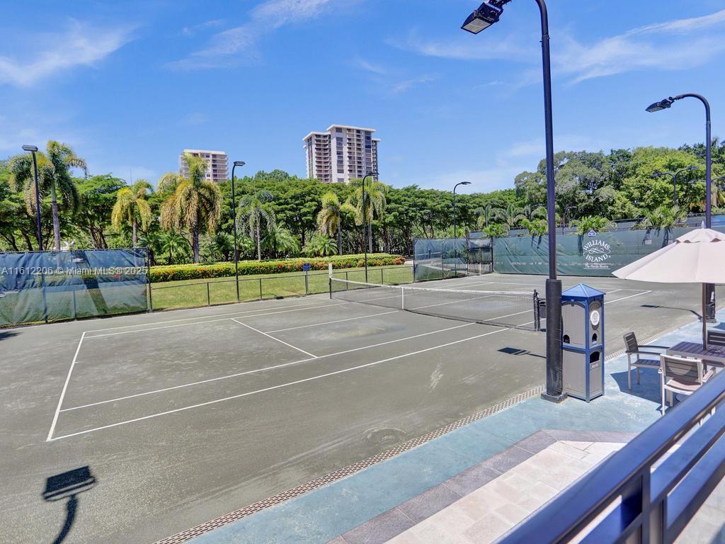 3000 Island Blvd # 1406