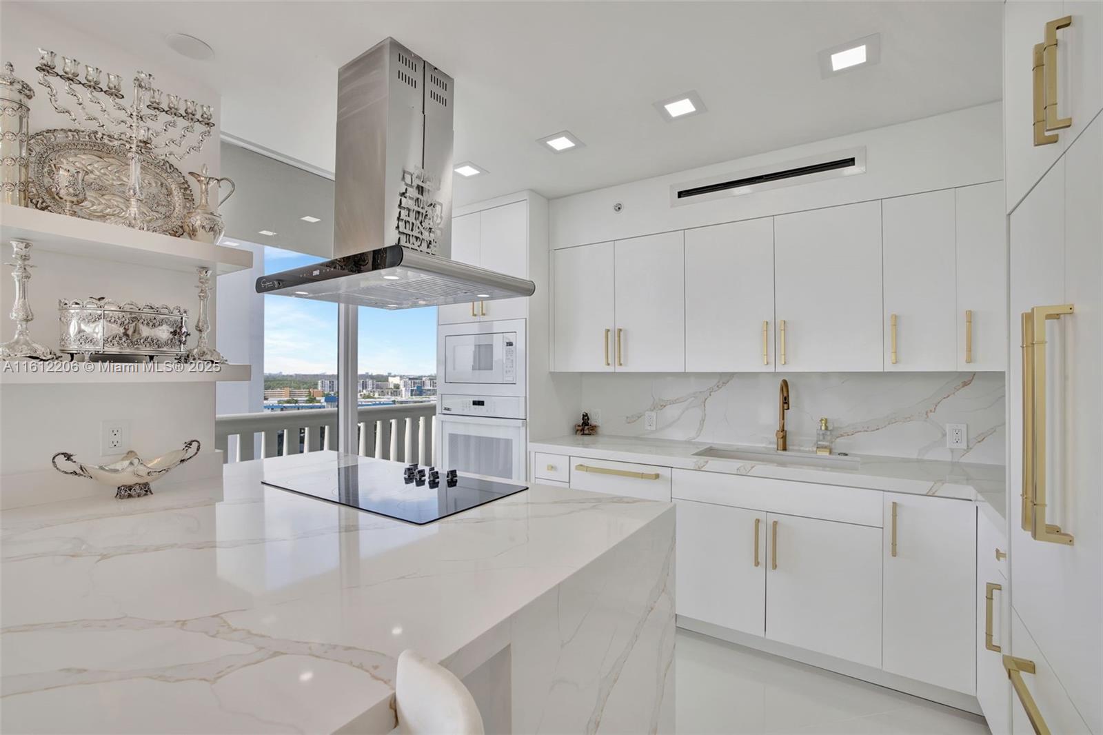 3000 Island Blvd # 1406