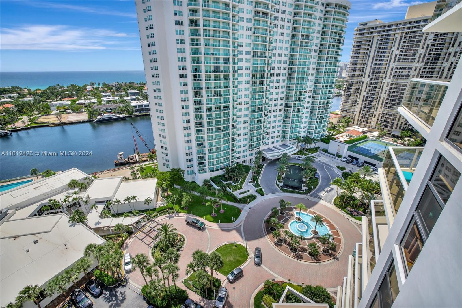 20281 E Country Club Dr # 1606