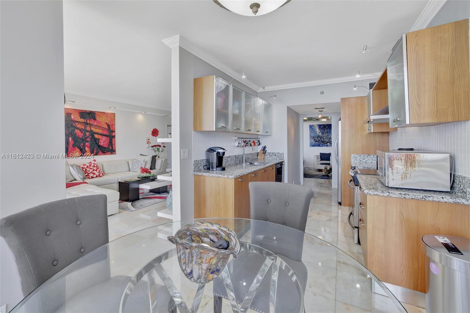 20281 E Country Club Dr # 1606