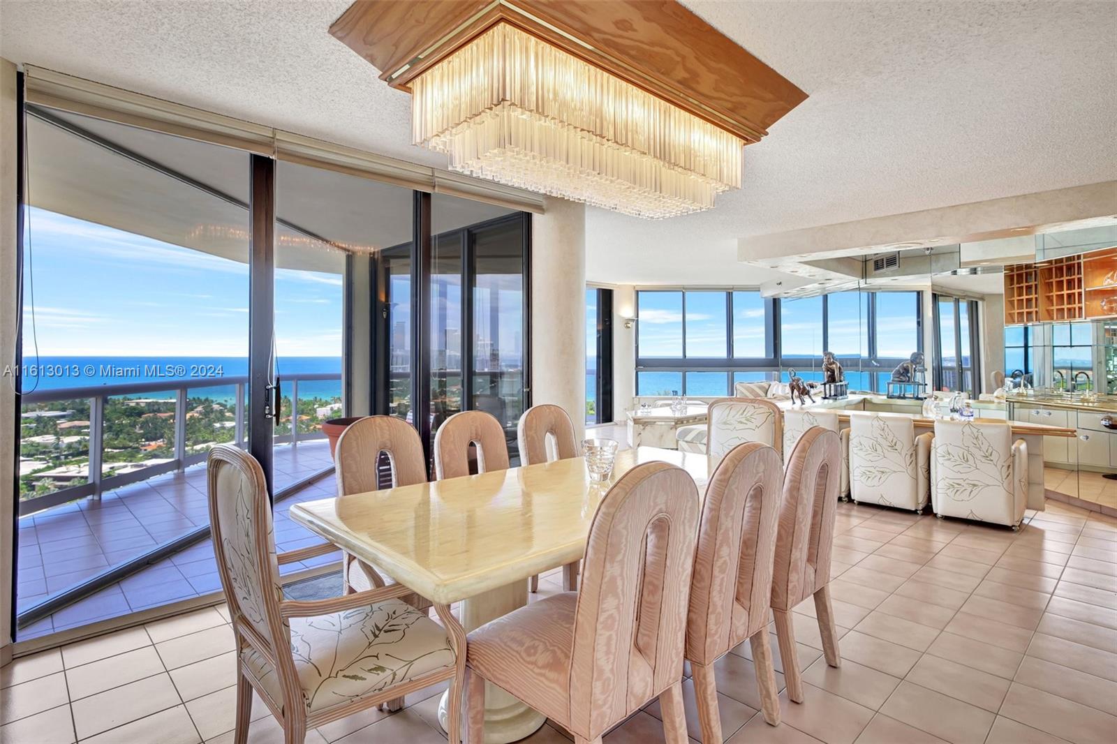 20191 E Country Club Dr # 2206