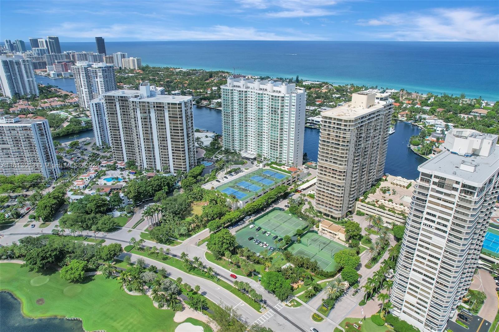 20191 E Country Club Dr # 2206