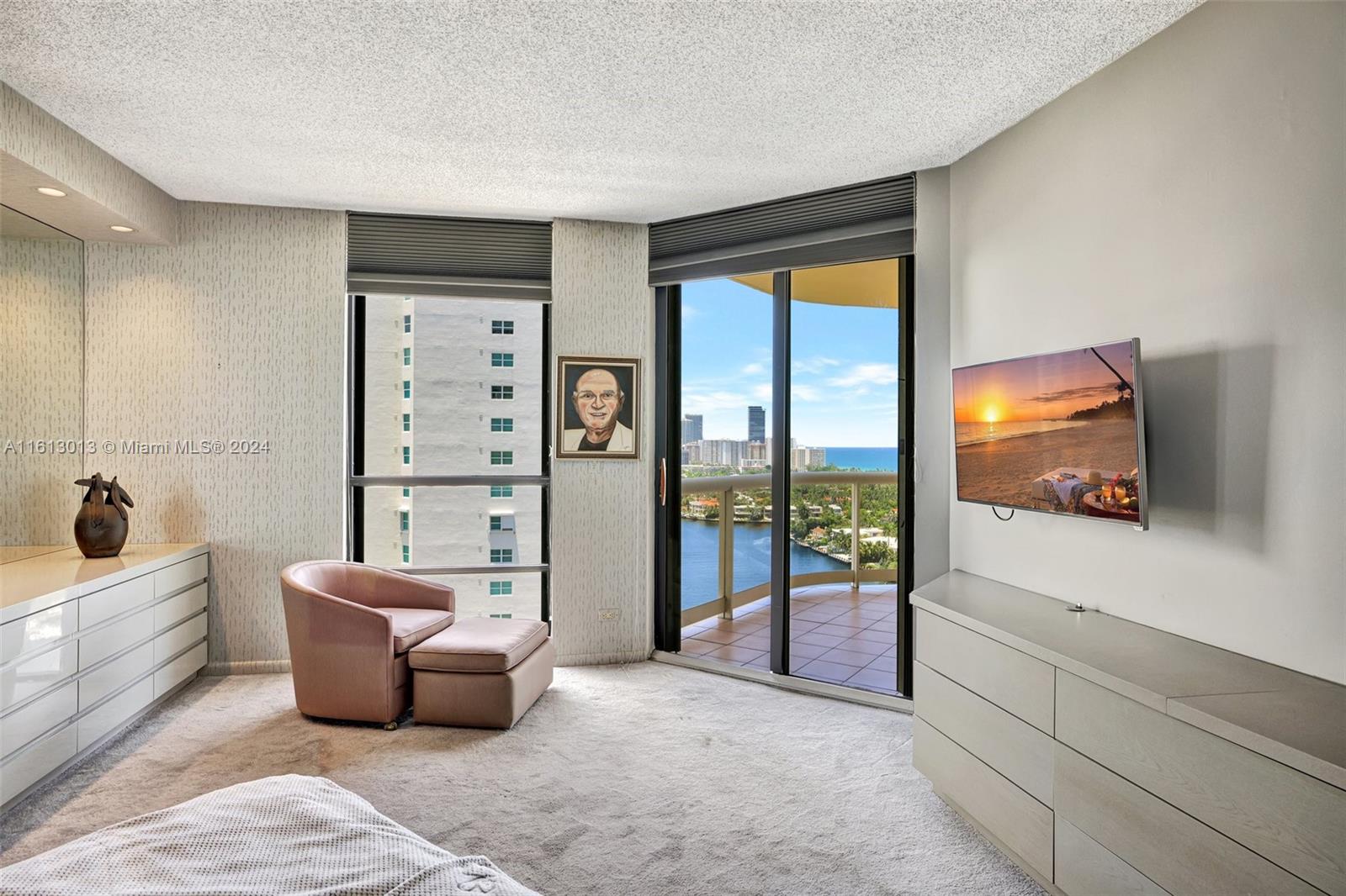 20191 E Country Club Dr # 2206