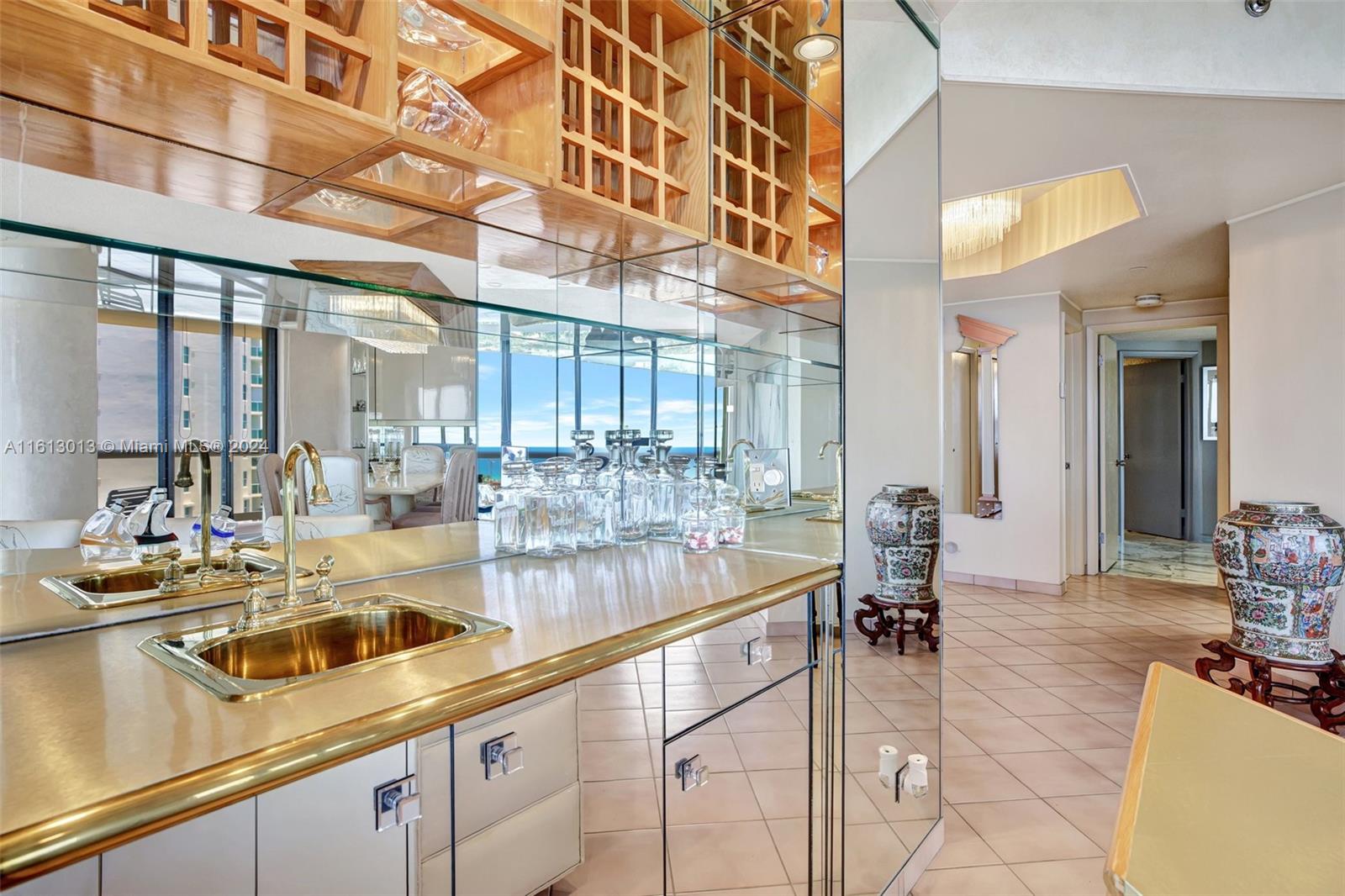 20191 E Country Club Dr # 2206