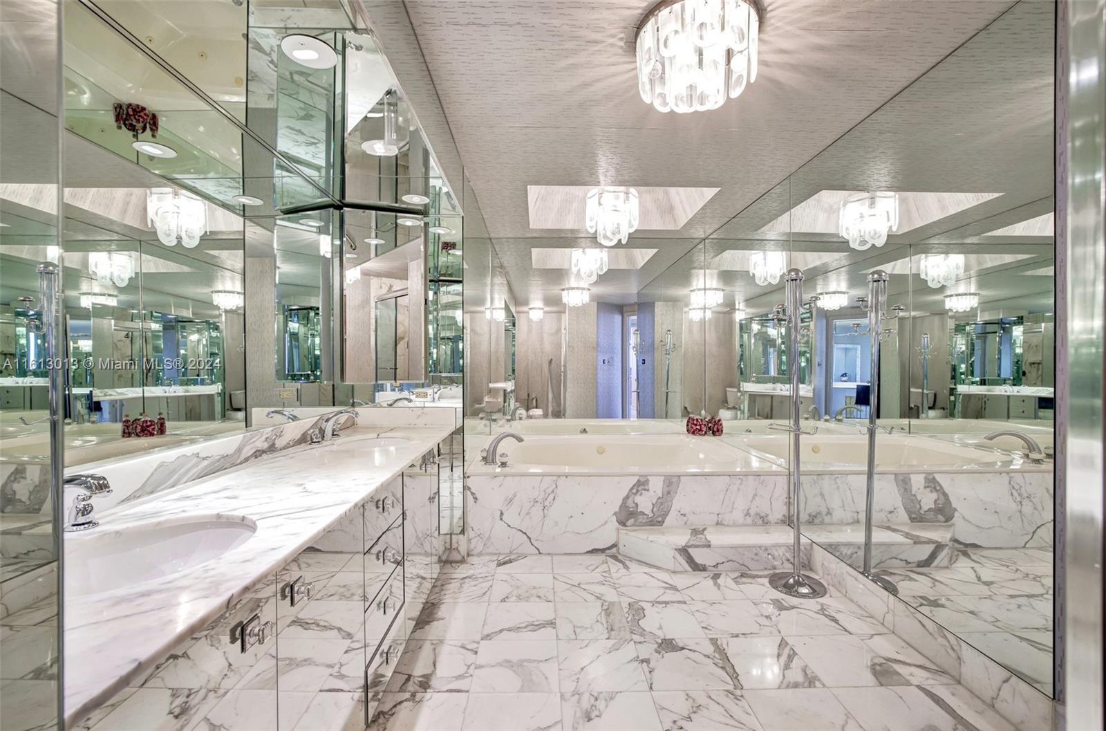 20191 E Country Club Dr # 2206