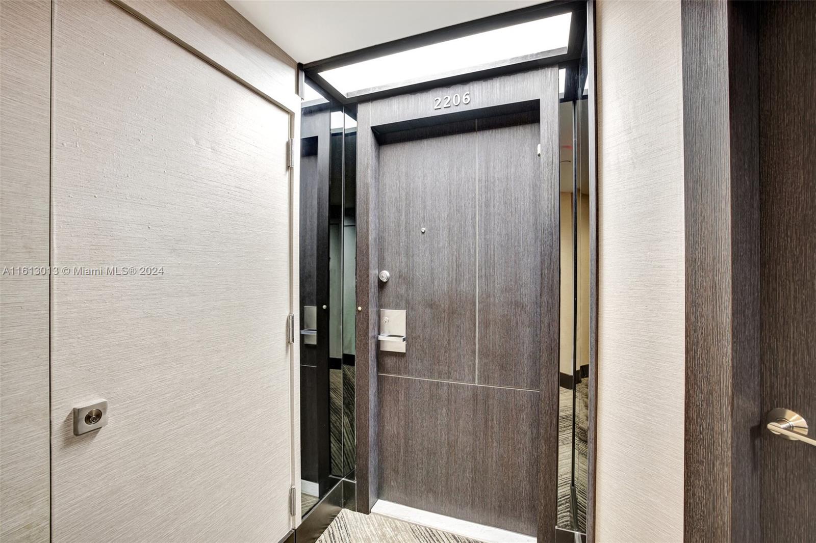 20191 E Country Club Dr # 2206